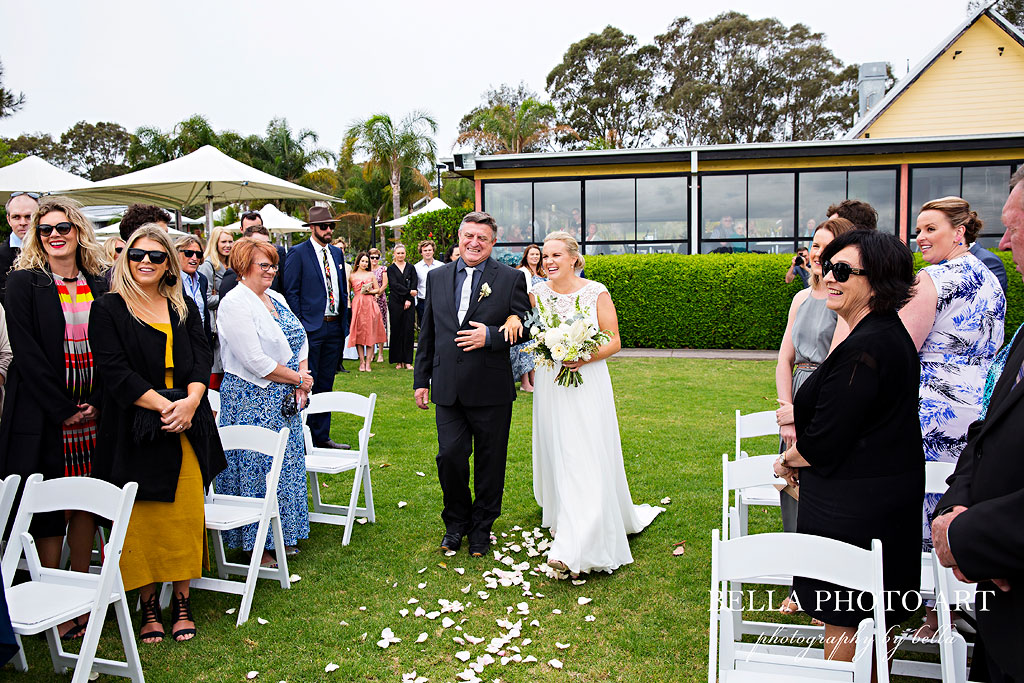 raffertys resort wedding lawn ceremony