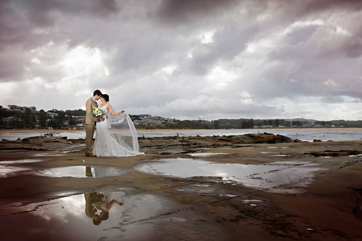 terrigal the haven wedding photos bride and groom 