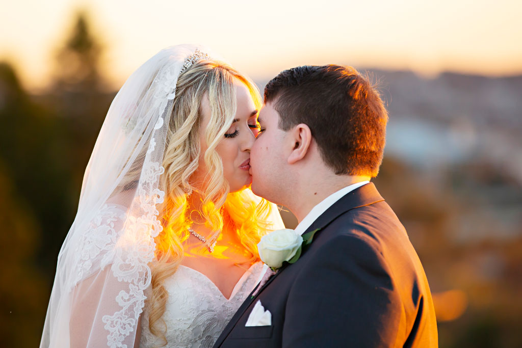 sunset wedding photos obelisk newcastle