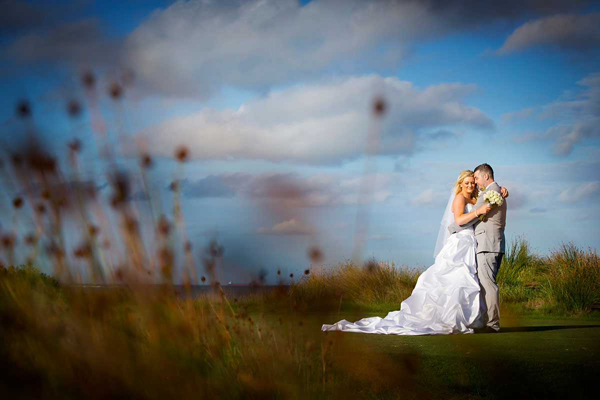 best central coast wedding venues magenta shores wedding golf course photos bride and groom