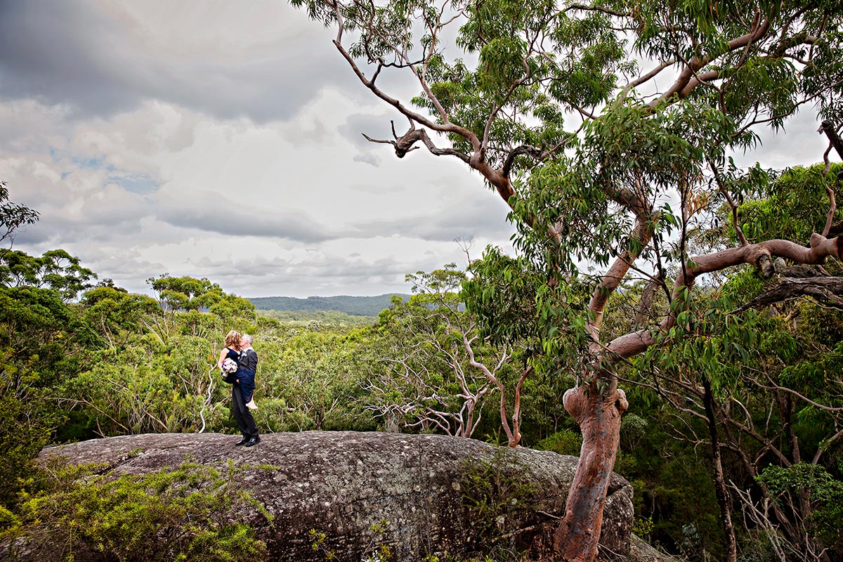 somersby gardens wedding photos the legde