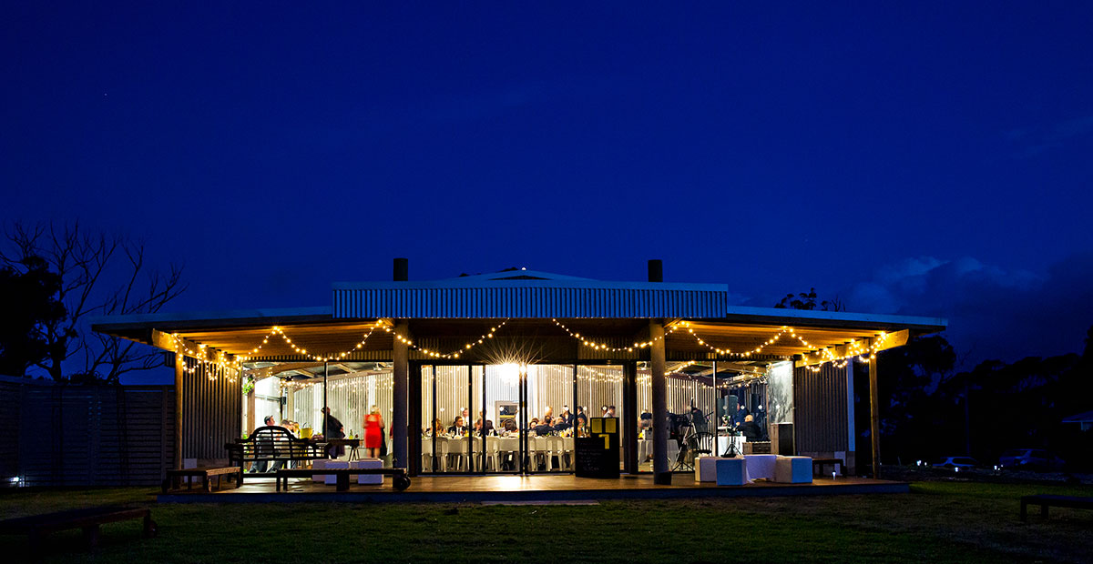 somersby gardens reception barn