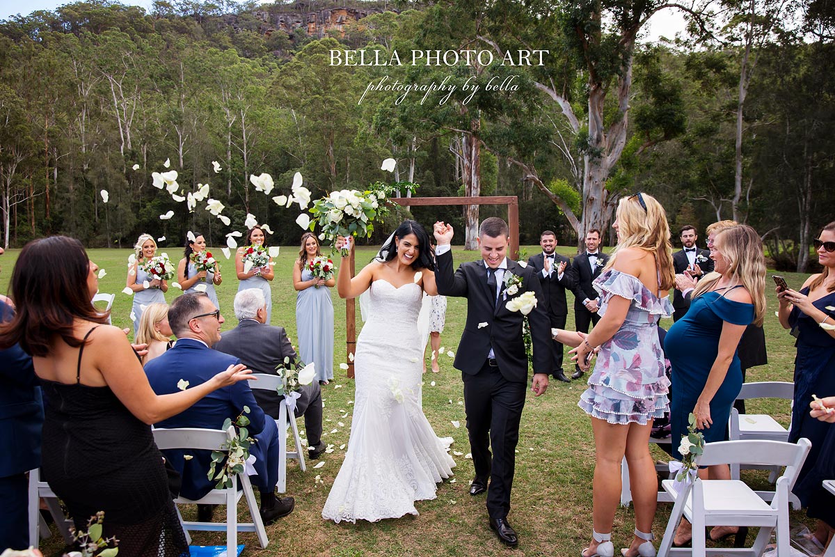 wedding ceremony glenworth valley paddock