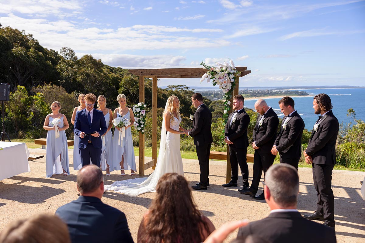 crack neck look out wedding ceremony